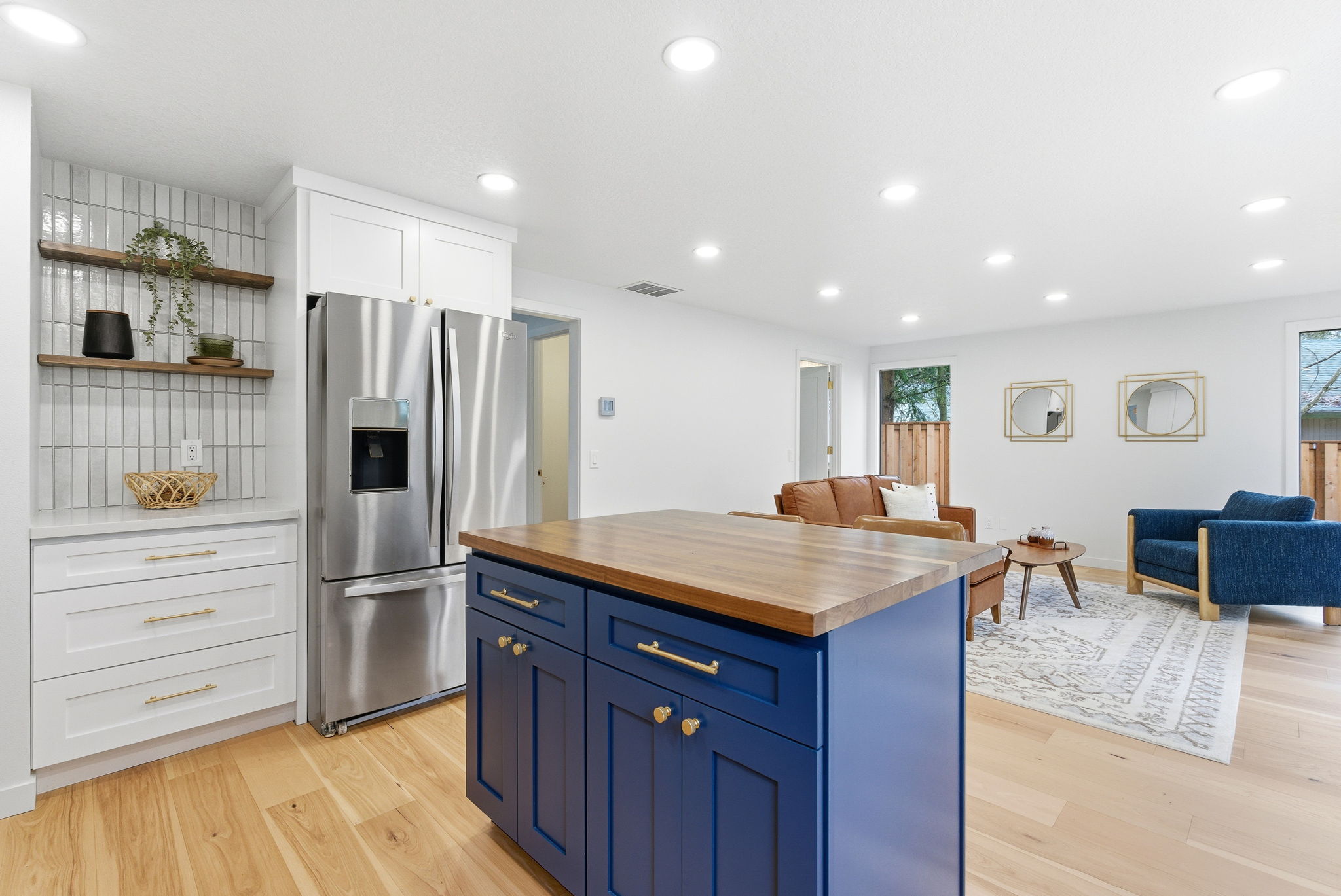 Artesian kitchen overview