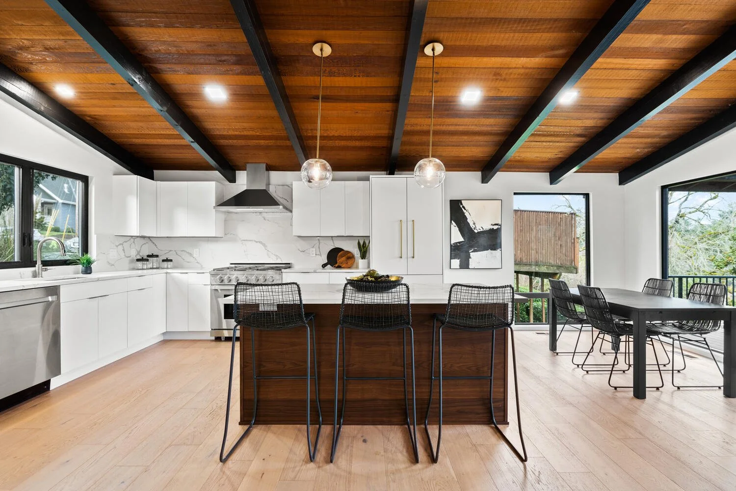 Cedar - High-End Lake Oswego Remodel