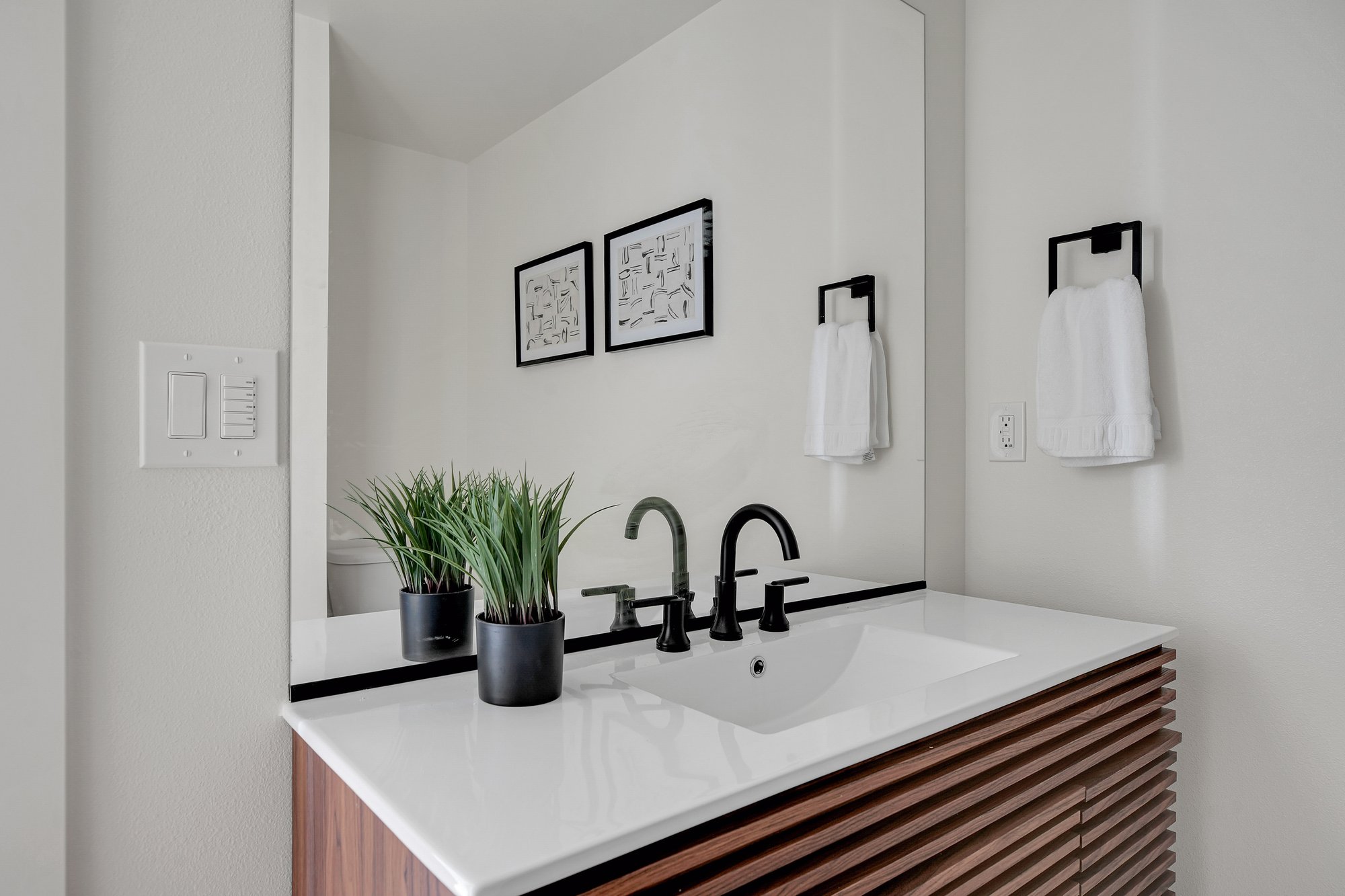 Bathroom vanity detail