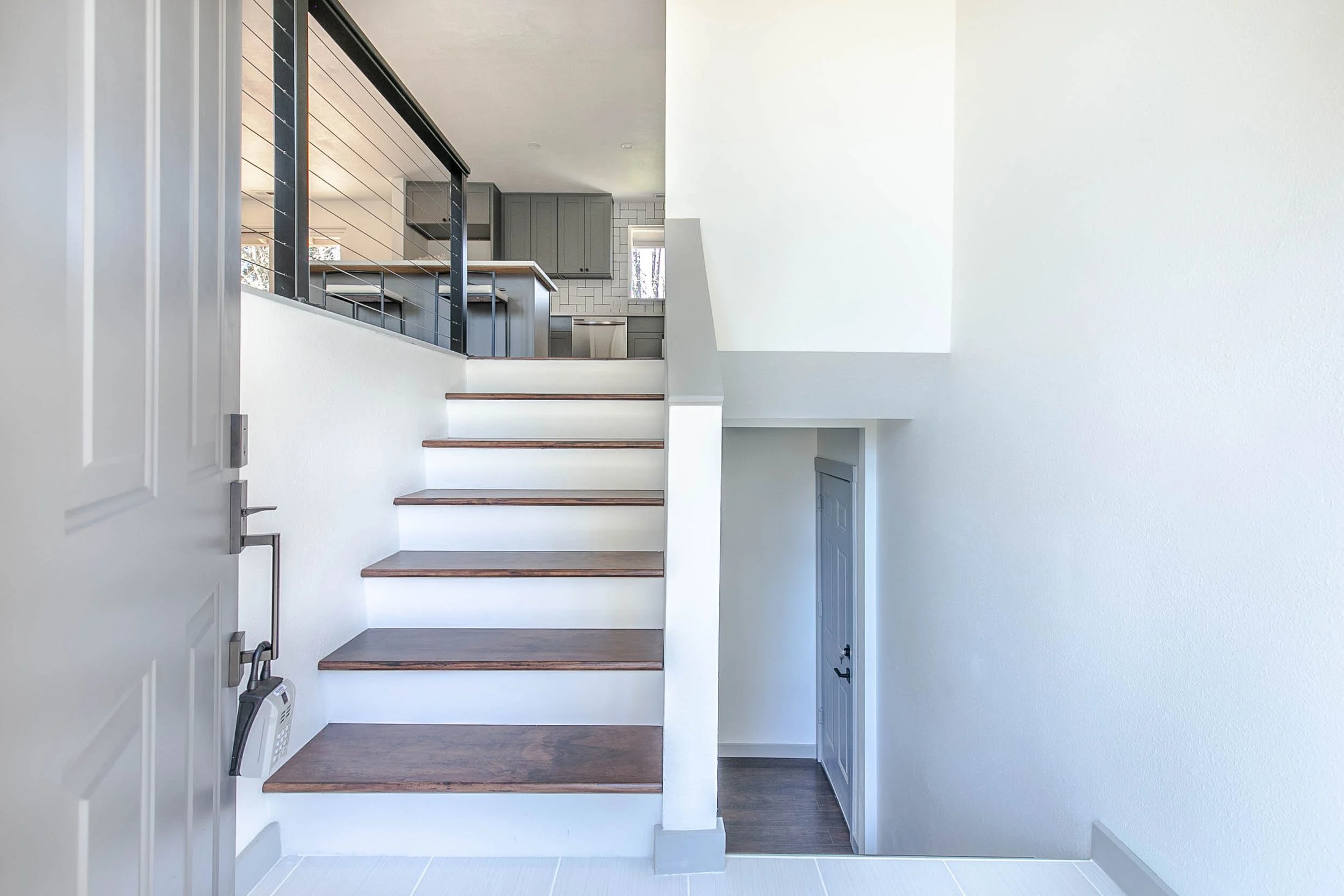 Dale Ave staircase