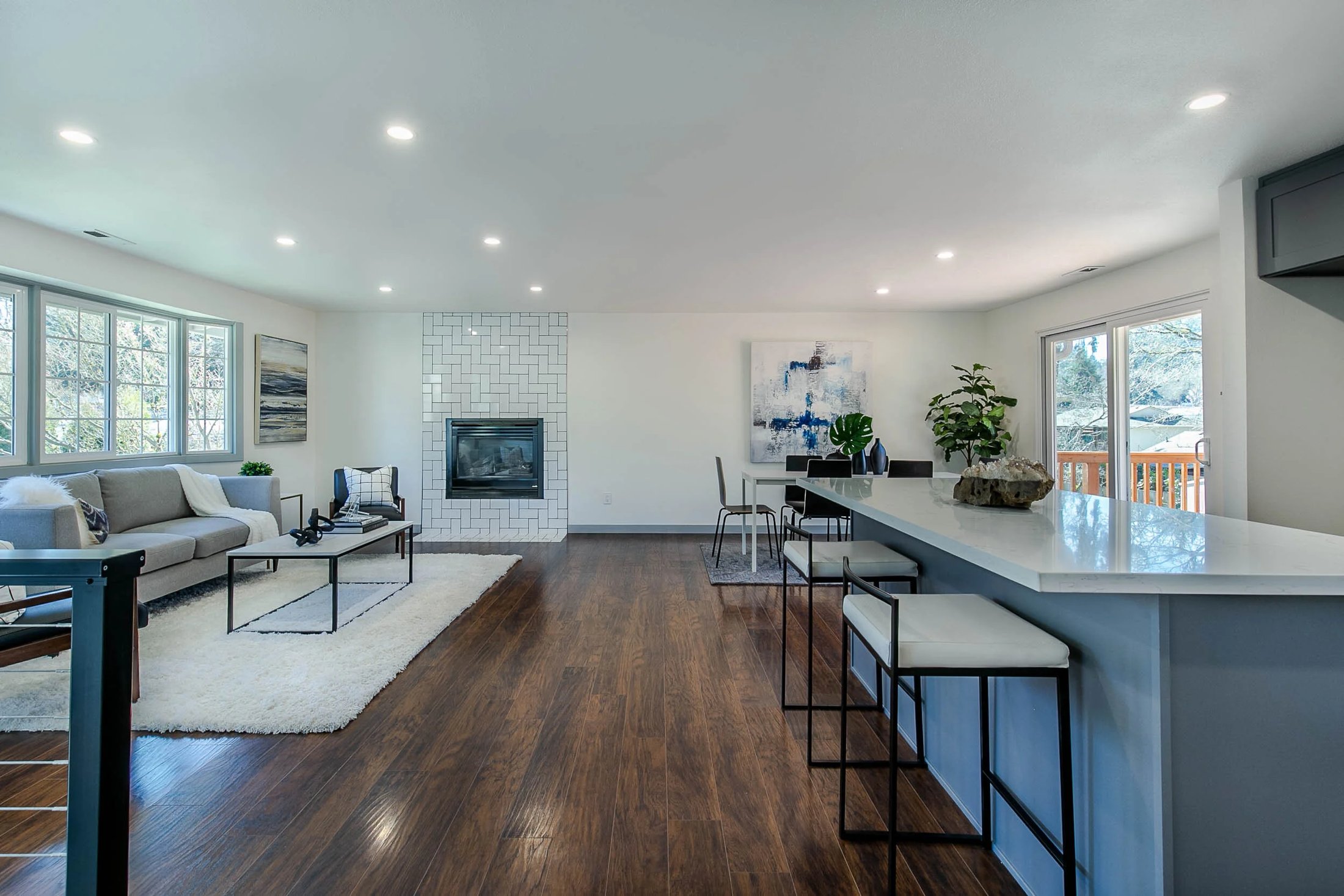 Dale Ave living room