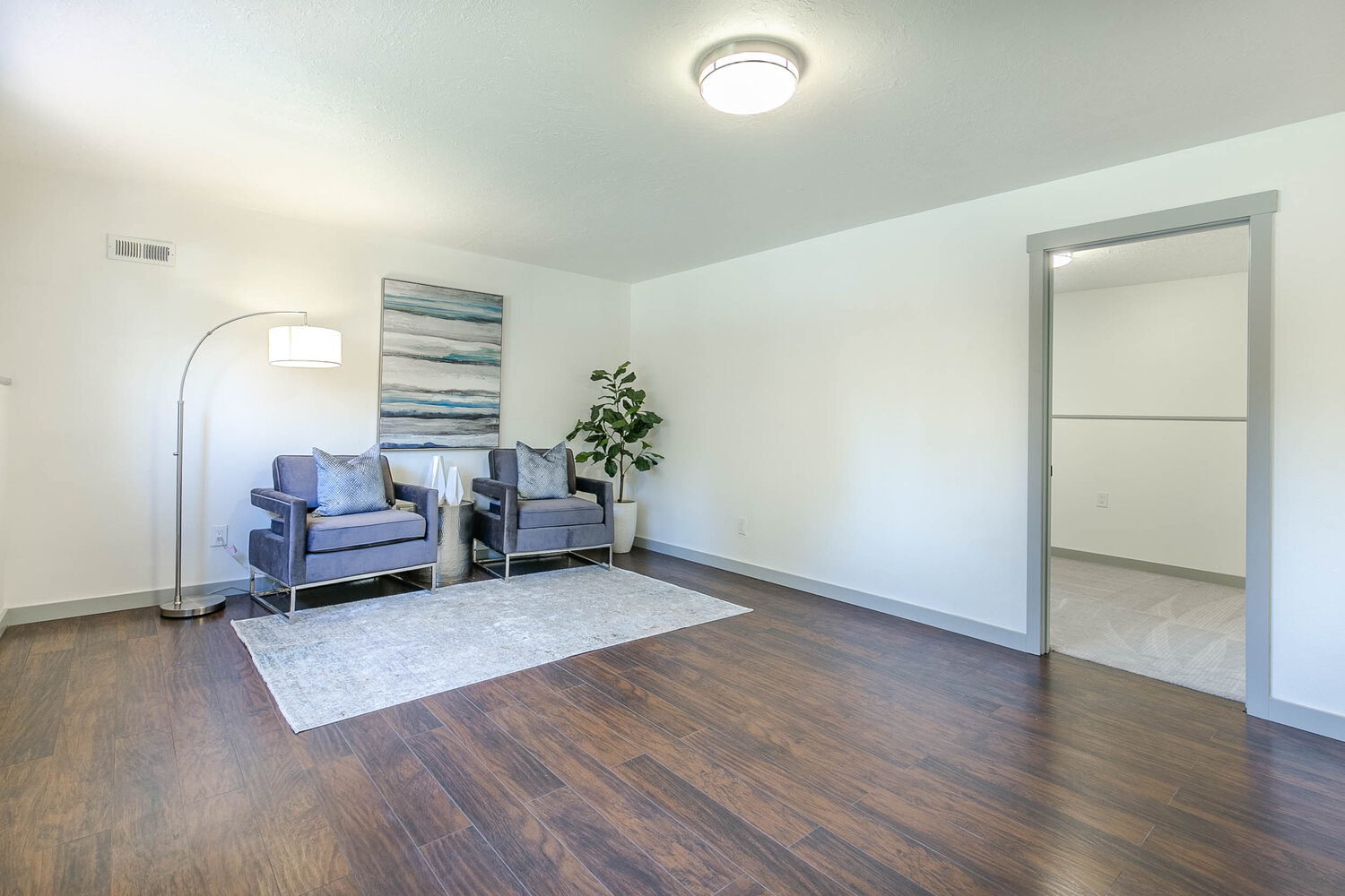 Dale Ave living room
