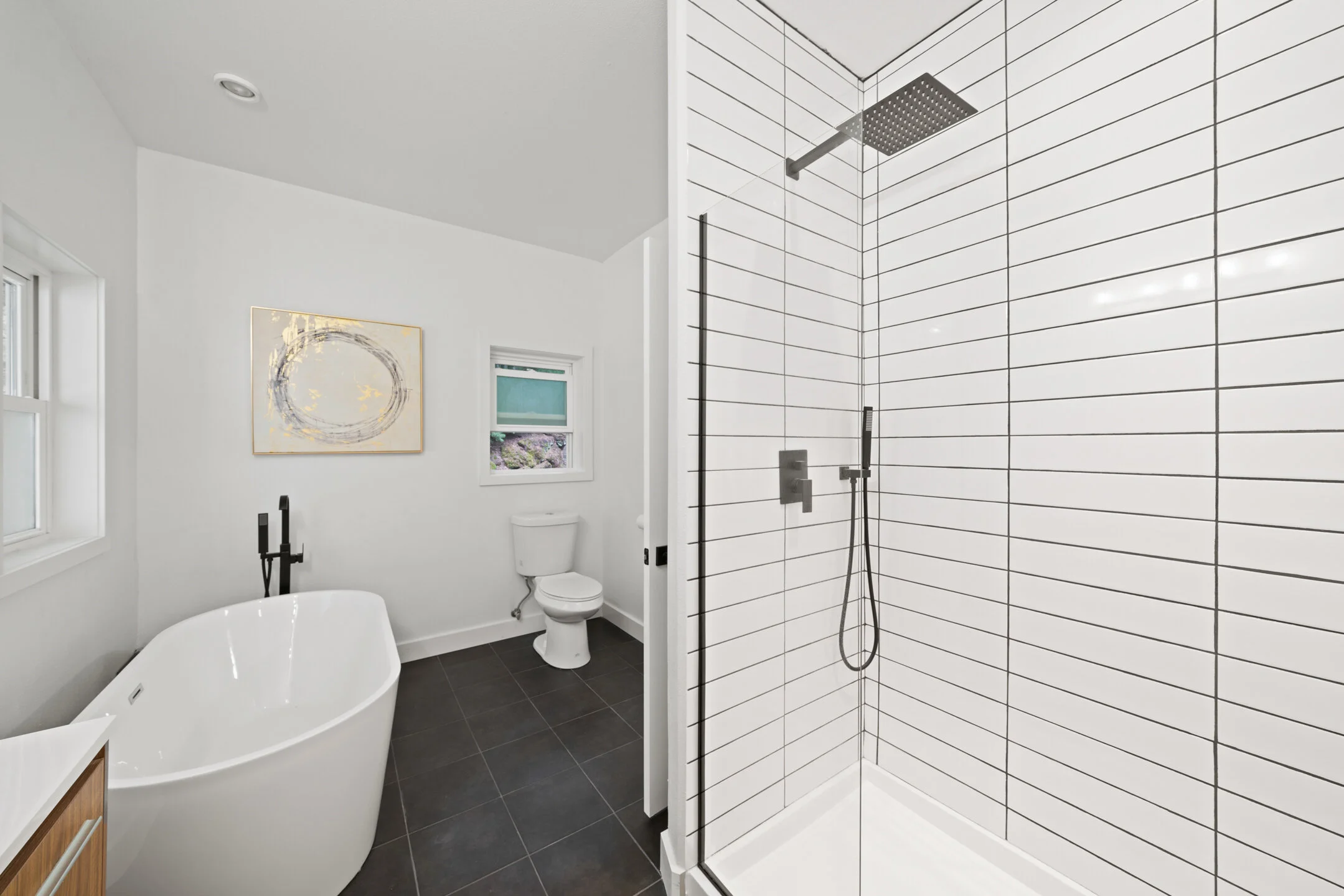 Lancaster bathroom detail